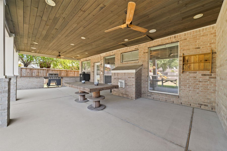 Property photo for 2931 Destin Shore Drive, Houston, TX