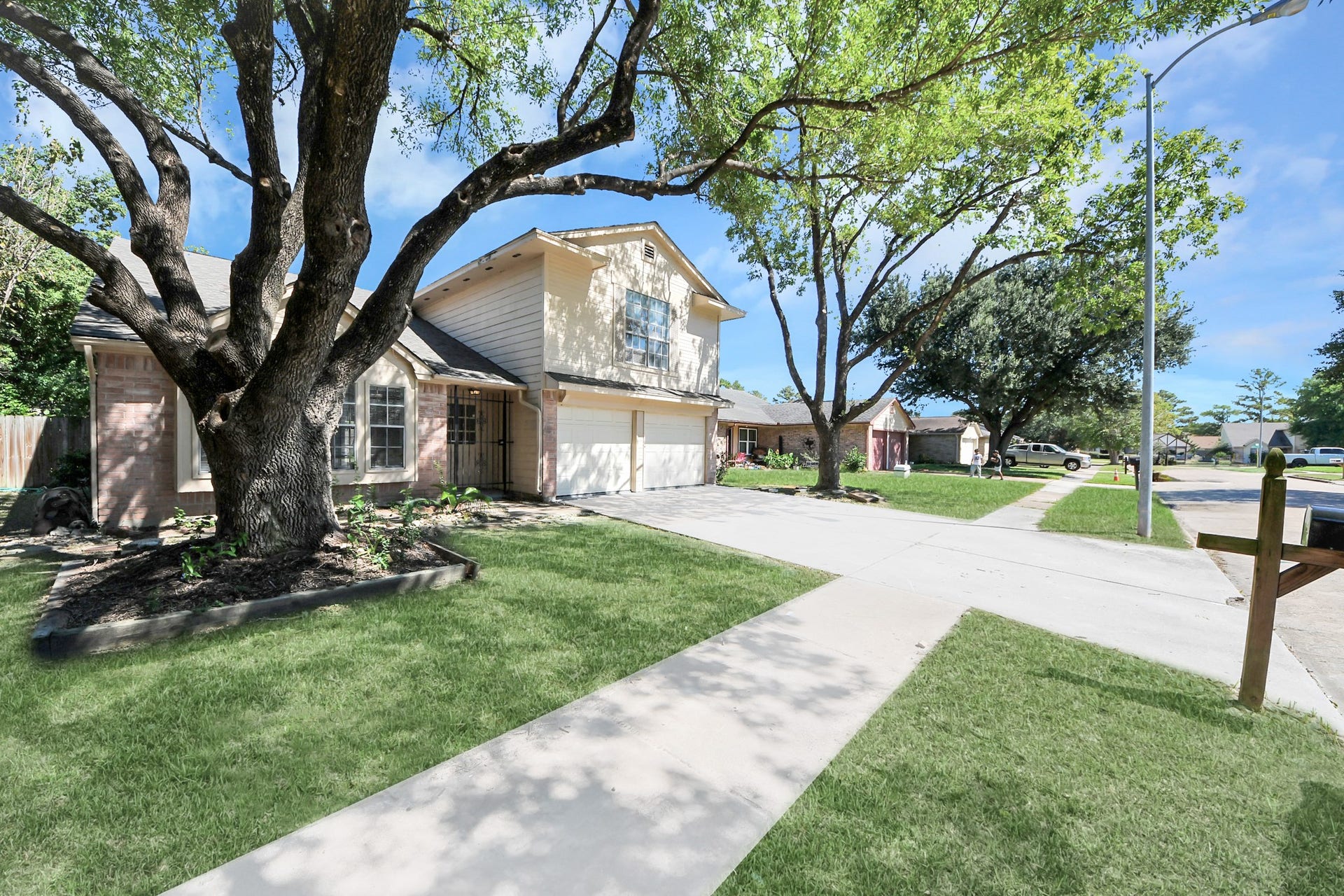 13402 Pecan Oak Drive, Houston, TX 77065 13402 Pecan Oak Drive, Houston, TX 77065
