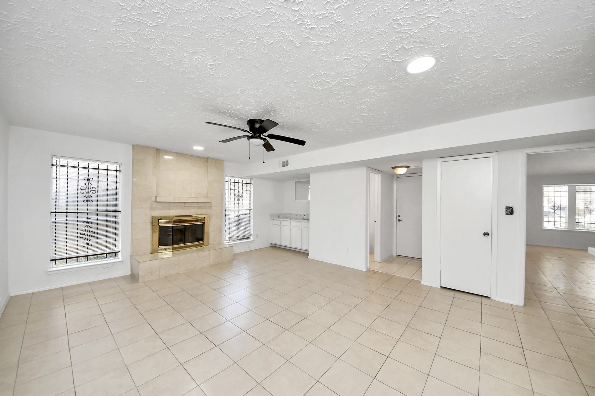 13402 Pecan Oak Drive, Houston, TX 77065 13402 Pecan Oak Drive, Houston, TX 77065
