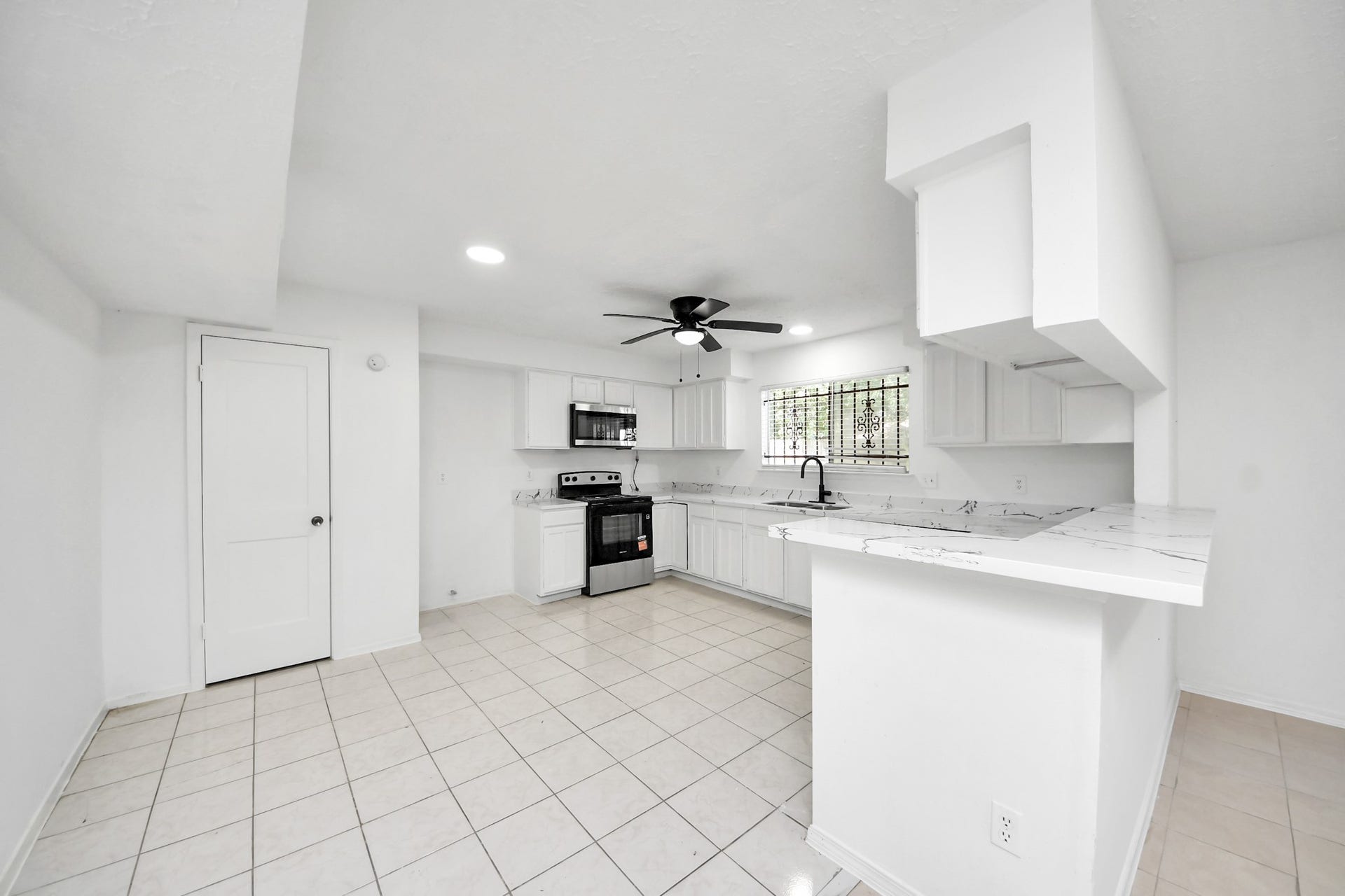 13402 Pecan Oak Drive, Houston, TX 77065 13402 Pecan Oak Drive, Houston, TX 77065