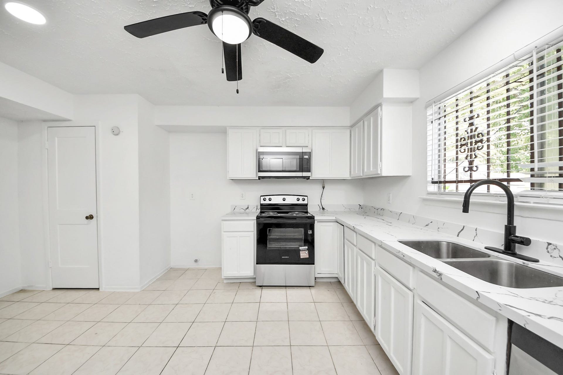 13402 Pecan Oak Drive, Houston, TX 77065 13402 Pecan Oak Drive, Houston, TX 77065
