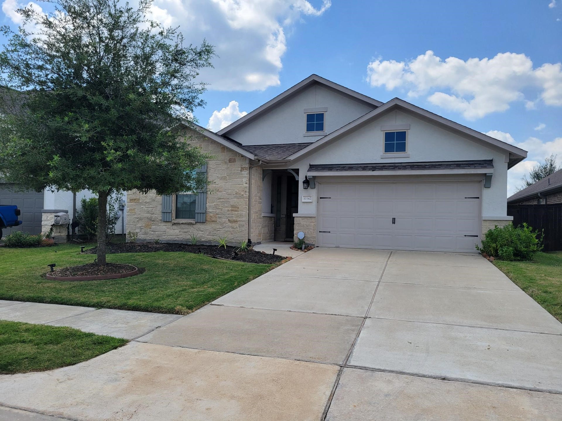 10342 Aldrin Drive, Rosharon, TX 77583 10342 Aldrin Drive, Rosharon, TX 77583