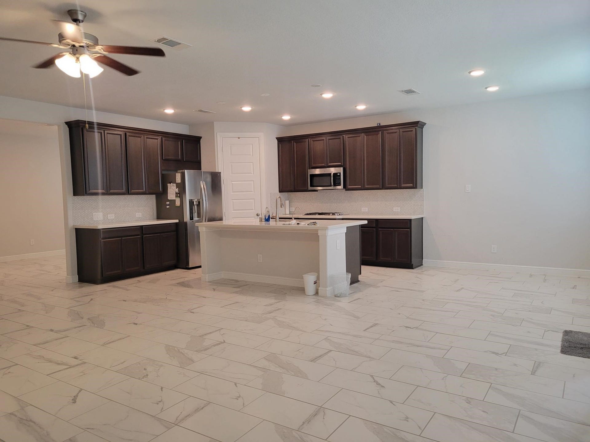 10342 Aldrin Drive, Rosharon, TX 77583 10342 Aldrin Drive, Rosharon, TX 77583