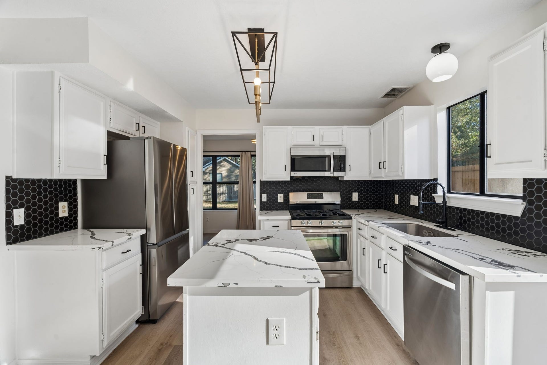 3515 Grove Oaks Drive, Houston, TX 77339 3515 Grove Oaks Drive, Houston, TX 77339