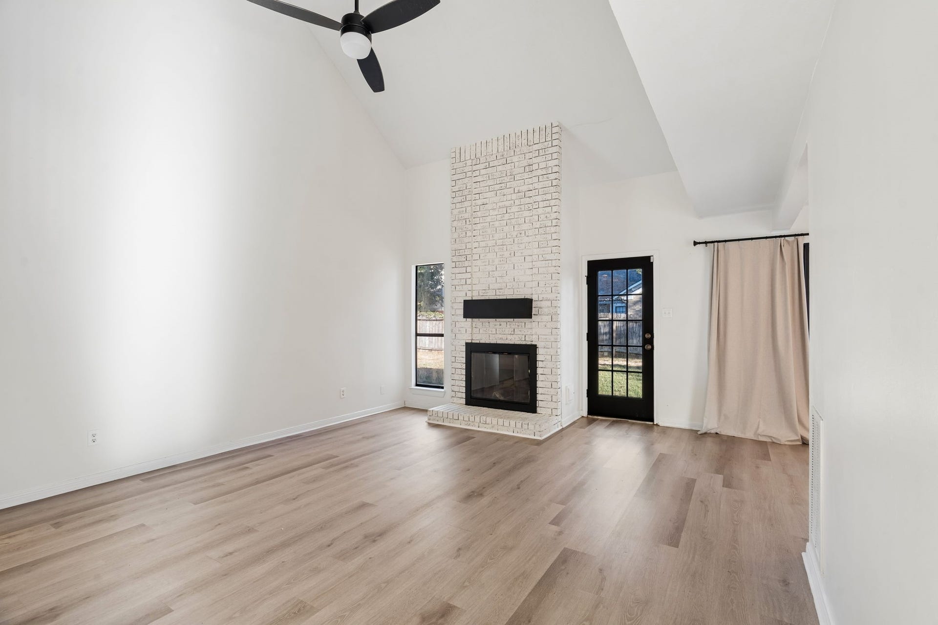 3515 Grove Oaks Drive, Houston, TX 77339 3515 Grove Oaks Drive, Houston, TX 77339
