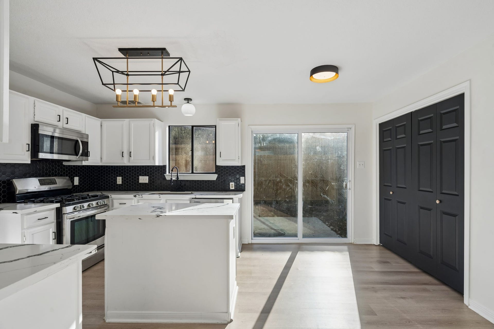 3515 Grove Oaks Drive, Houston, TX 77339 3515 Grove Oaks Drive, Houston, TX 77339