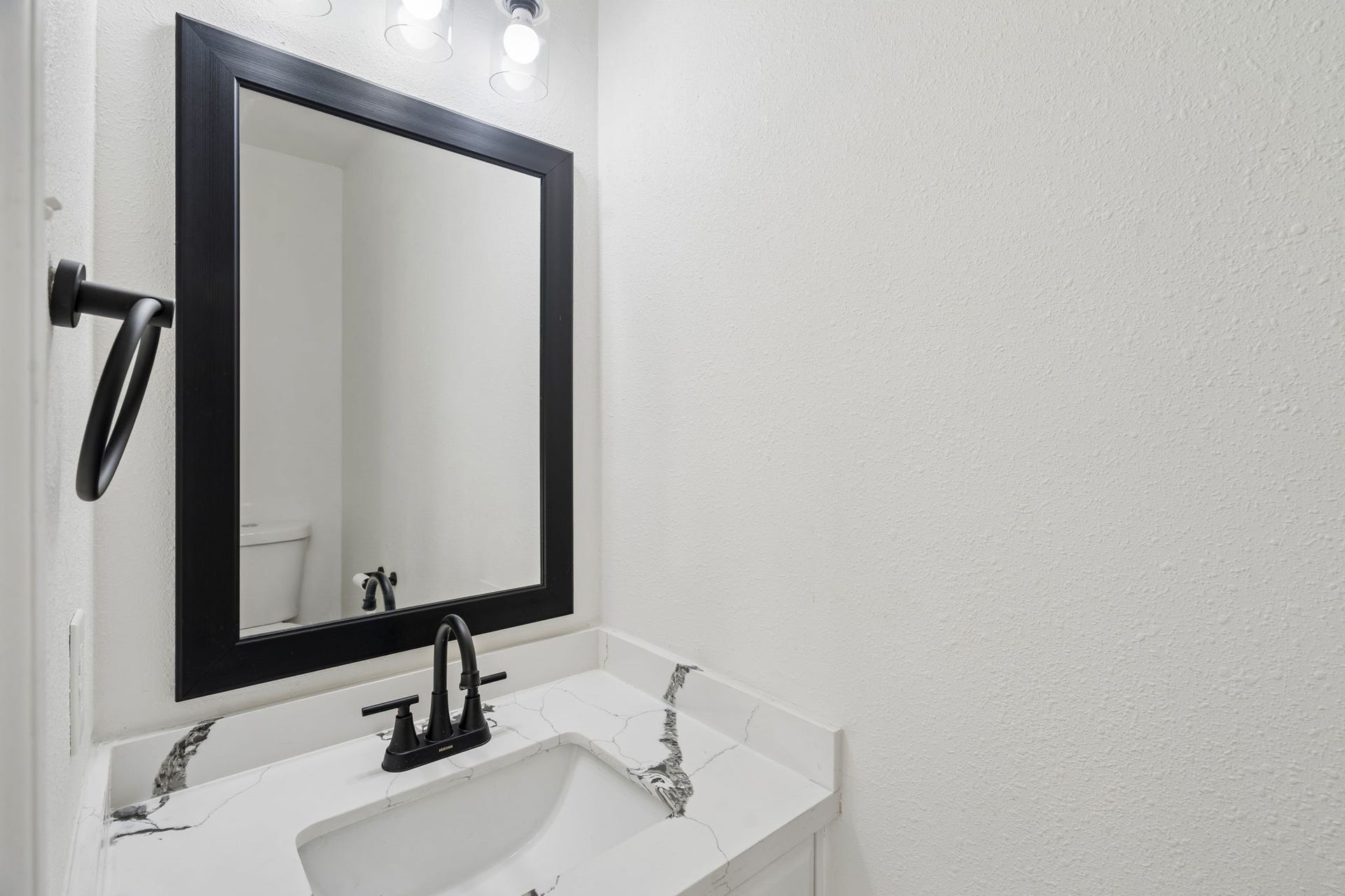 3515 Grove Oaks Drive, Houston, TX 77339 3515 Grove Oaks Drive, Houston, TX 77339