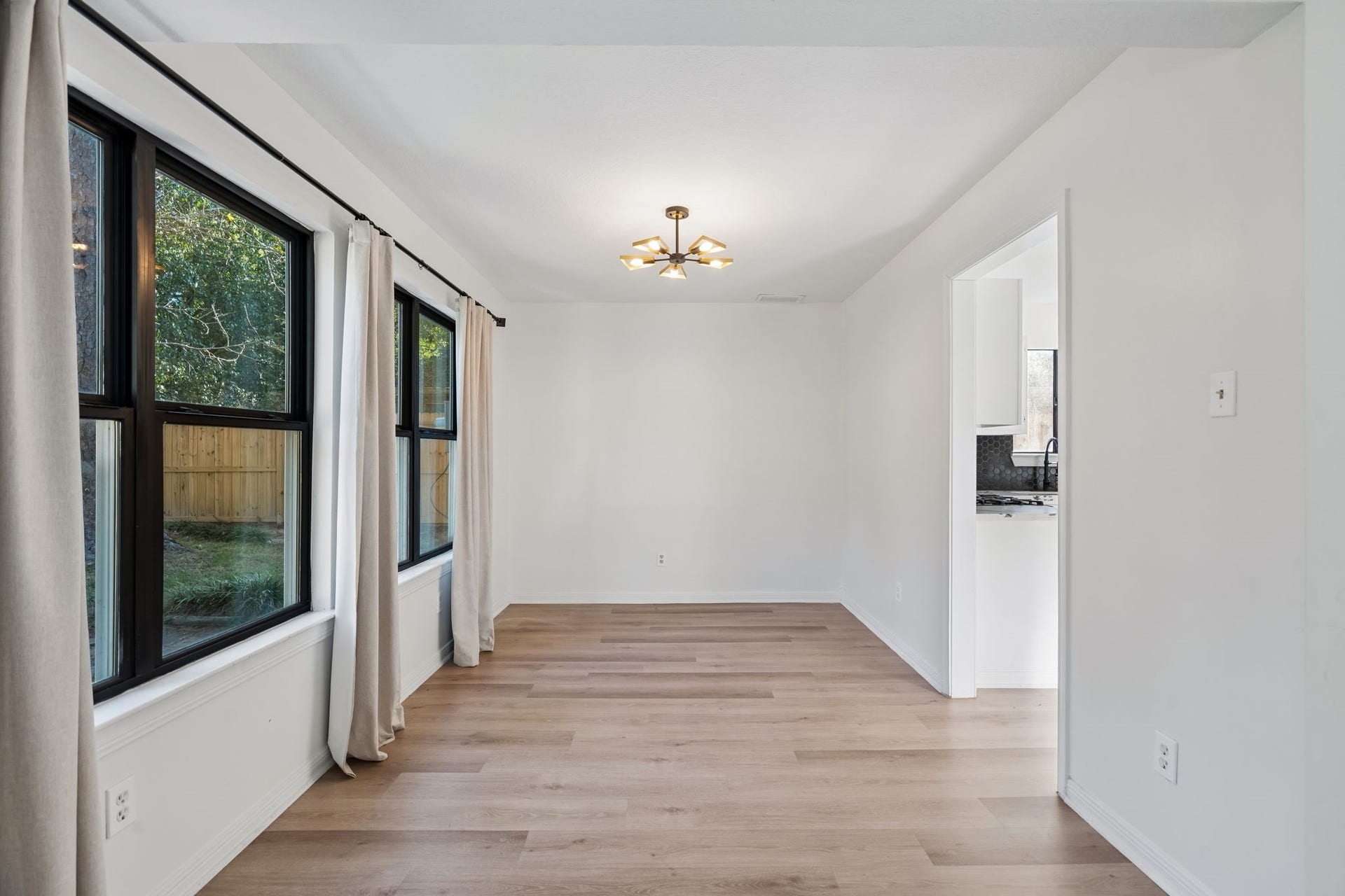 3515 Grove Oaks Drive, Houston, TX 77339 3515 Grove Oaks Drive, Houston, TX 77339