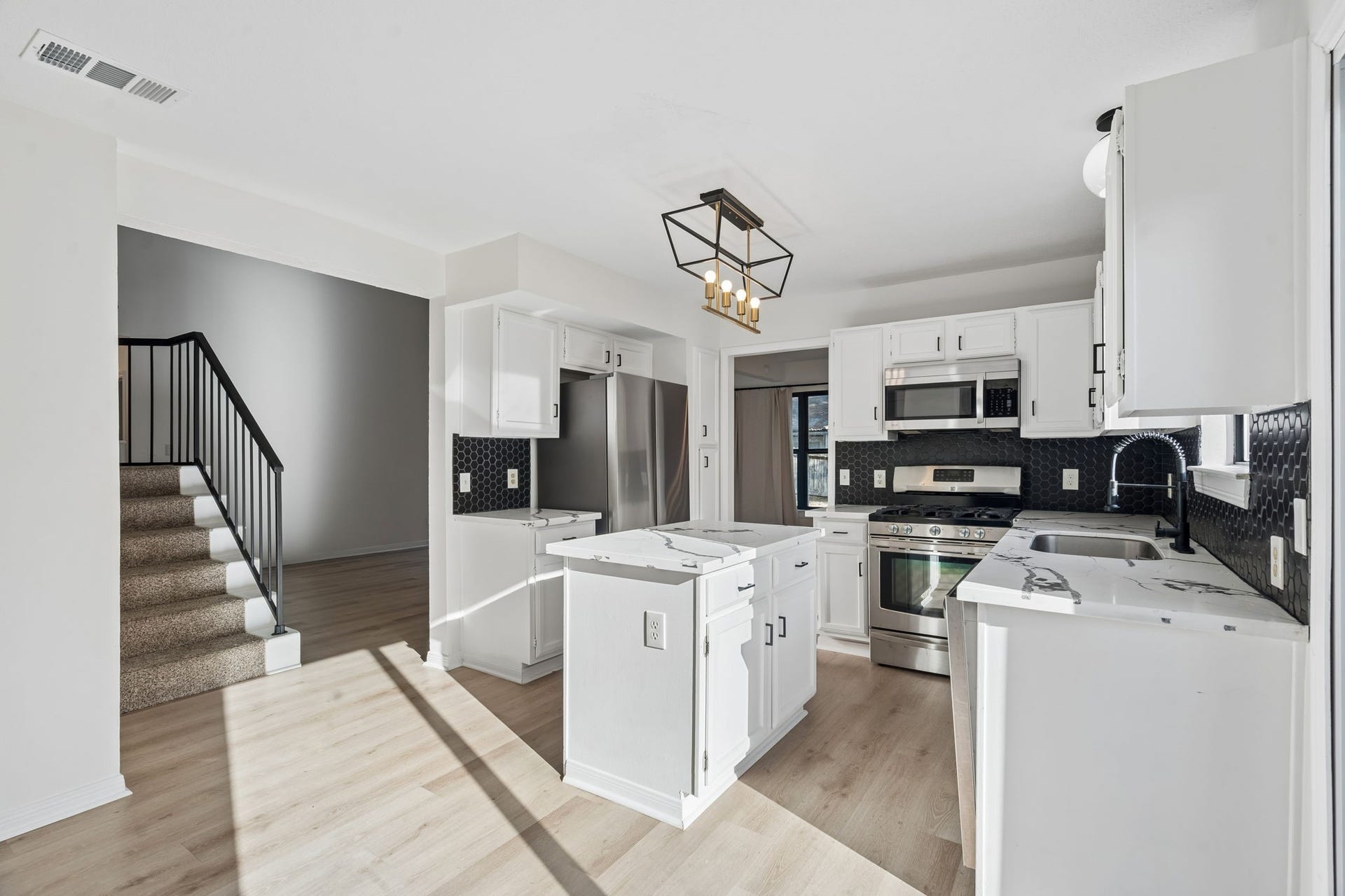 3515 Grove Oaks Drive, Houston, TX 77339 3515 Grove Oaks Drive, Houston, TX 77339