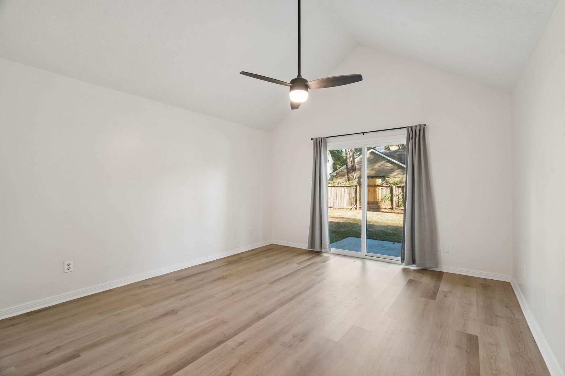 3515 Grove Oaks Drive, Houston, TX 77339 3515 Grove Oaks Drive, Houston, TX 77339