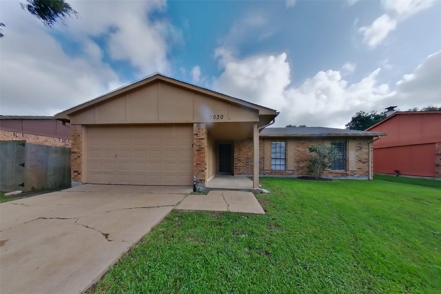 Property photo for 5030 Ridgecreek Drive, Houston, TX