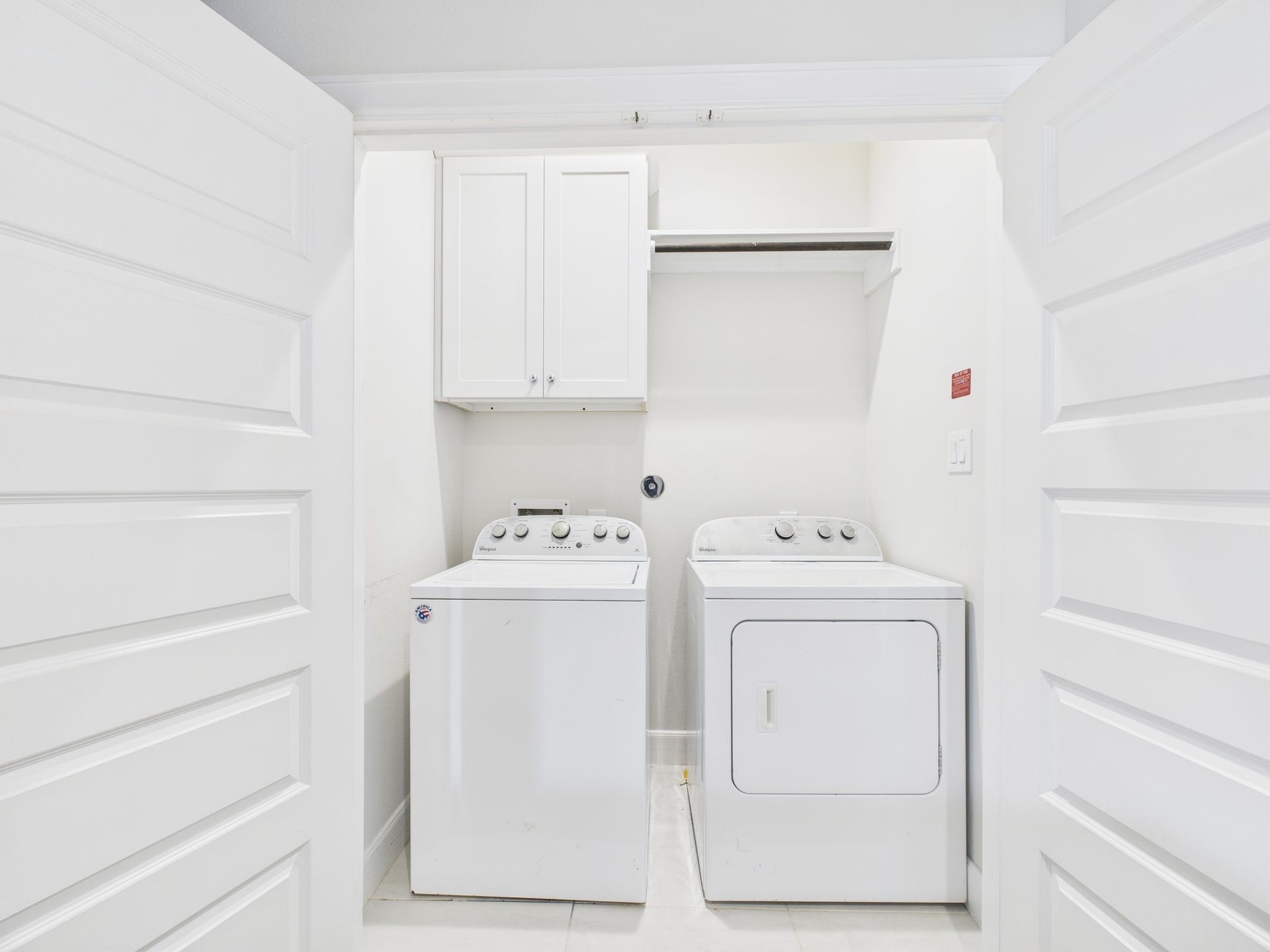 Washer dryer (3rd floor)