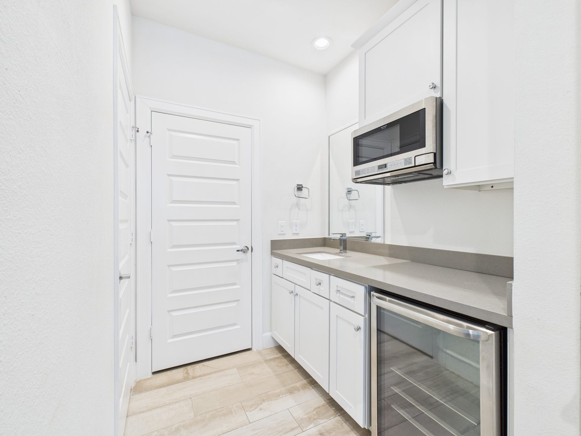 Kitchenette in first floor bedroom