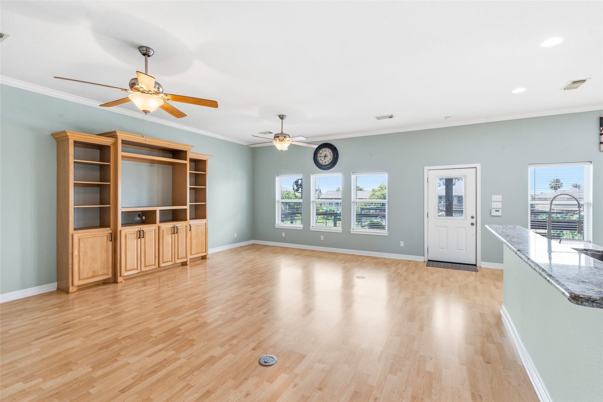 911 Bonita Street, Bayou Vista, TX 77563 911 Bonita Street, Bayou Vista, TX 77563