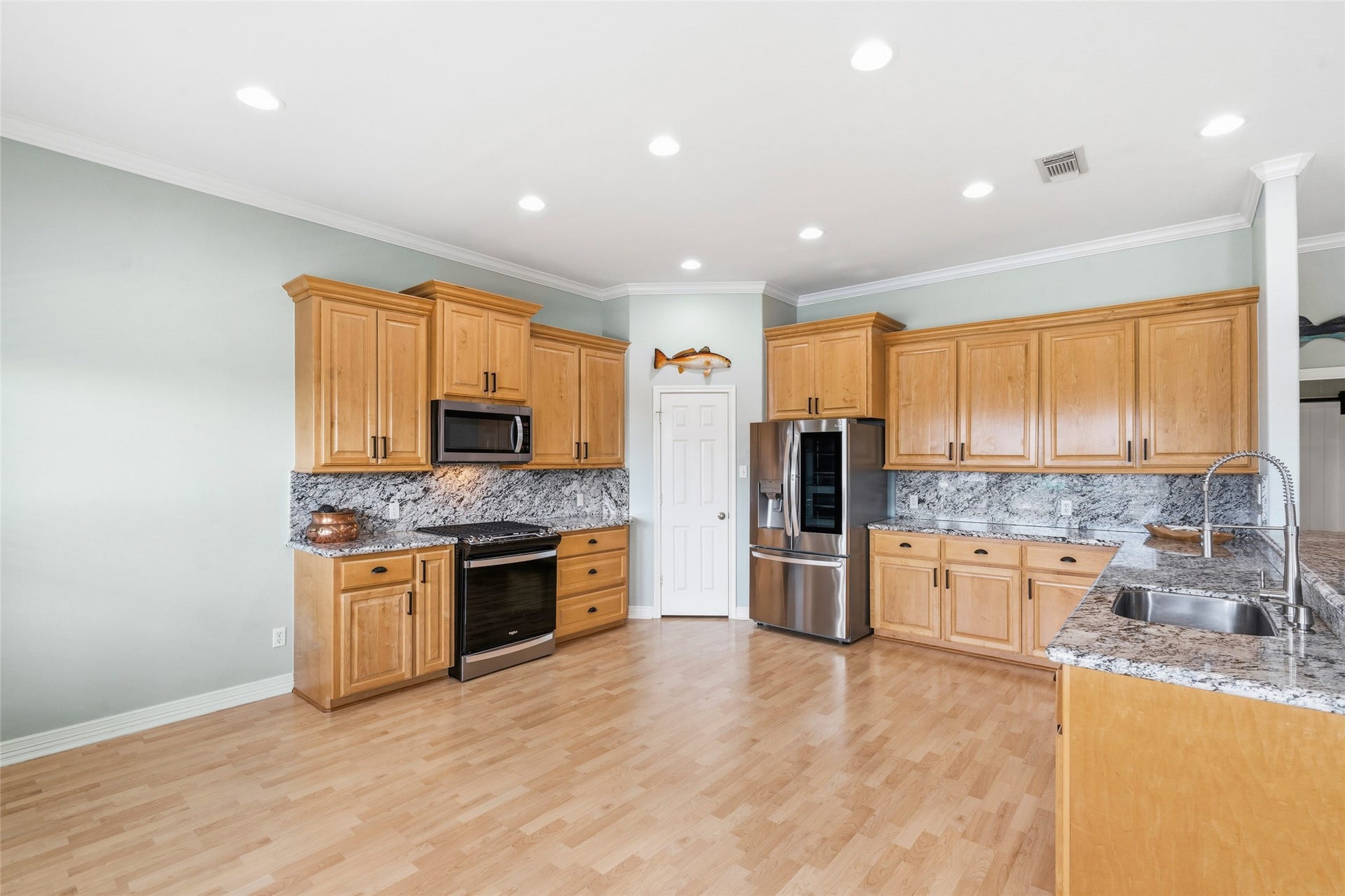 911 Bonita Street, Bayou Vista, TX 77563 911 Bonita Street, Bayou Vista, TX 77563
