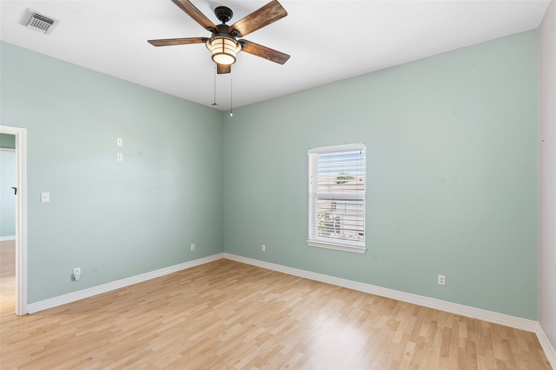 911 Bonita Street, Bayou Vista, TX 77563 911 Bonita Street, Bayou Vista, TX 77563