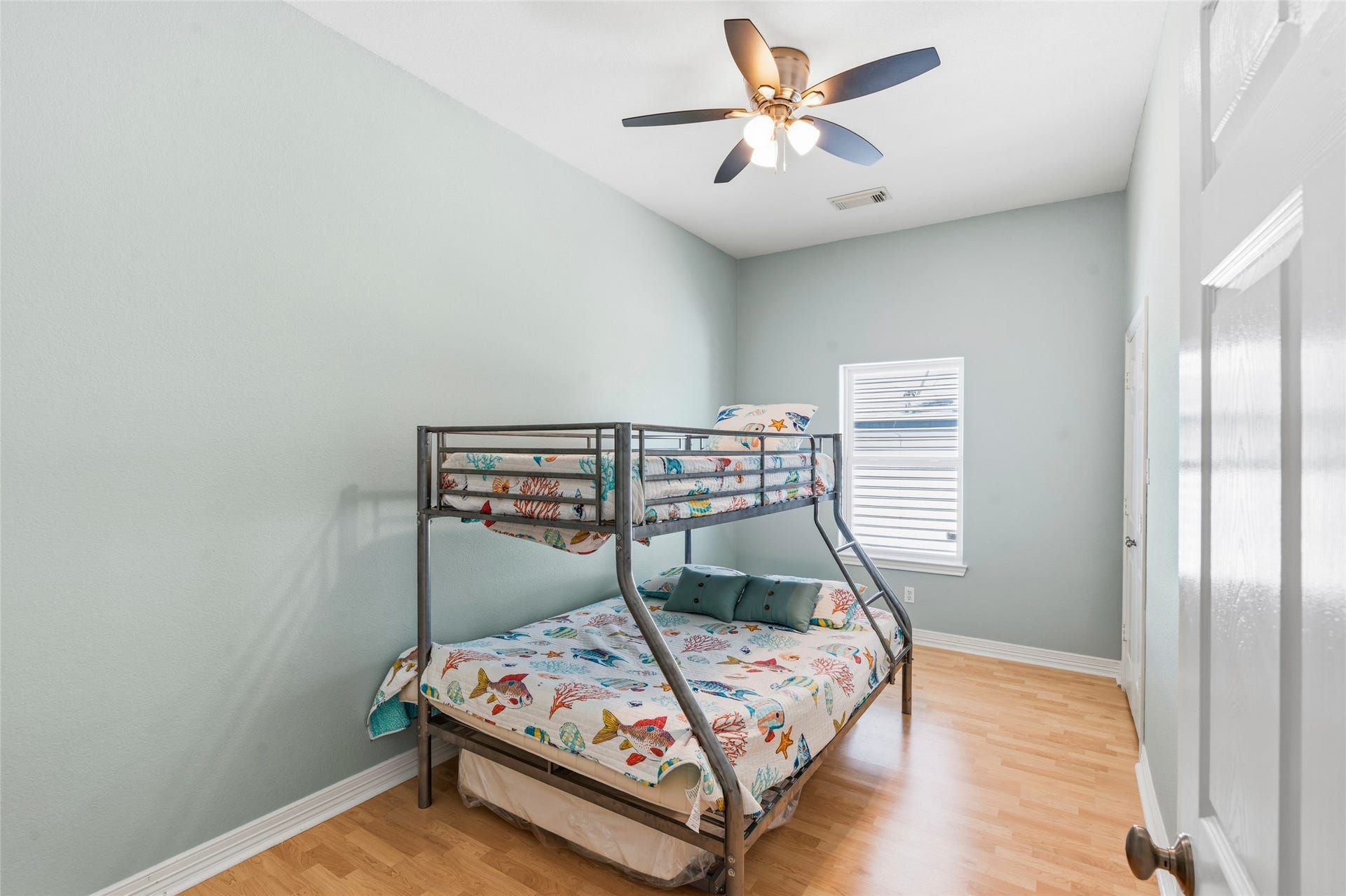911 Bonita Street, Bayou Vista, TX 77563 911 Bonita Street, Bayou Vista, TX 77563