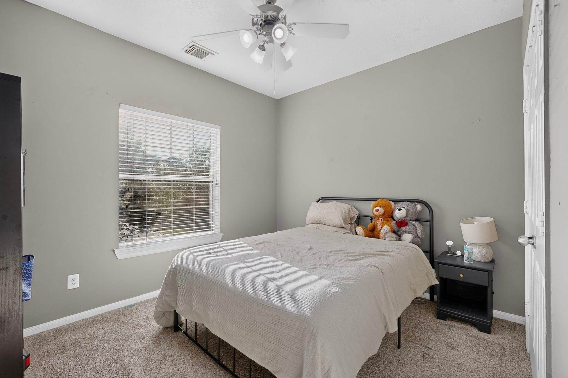 1103 Messina Court, Pearland, TX 77581 1103 Messina Court, Pearland, TX 77581