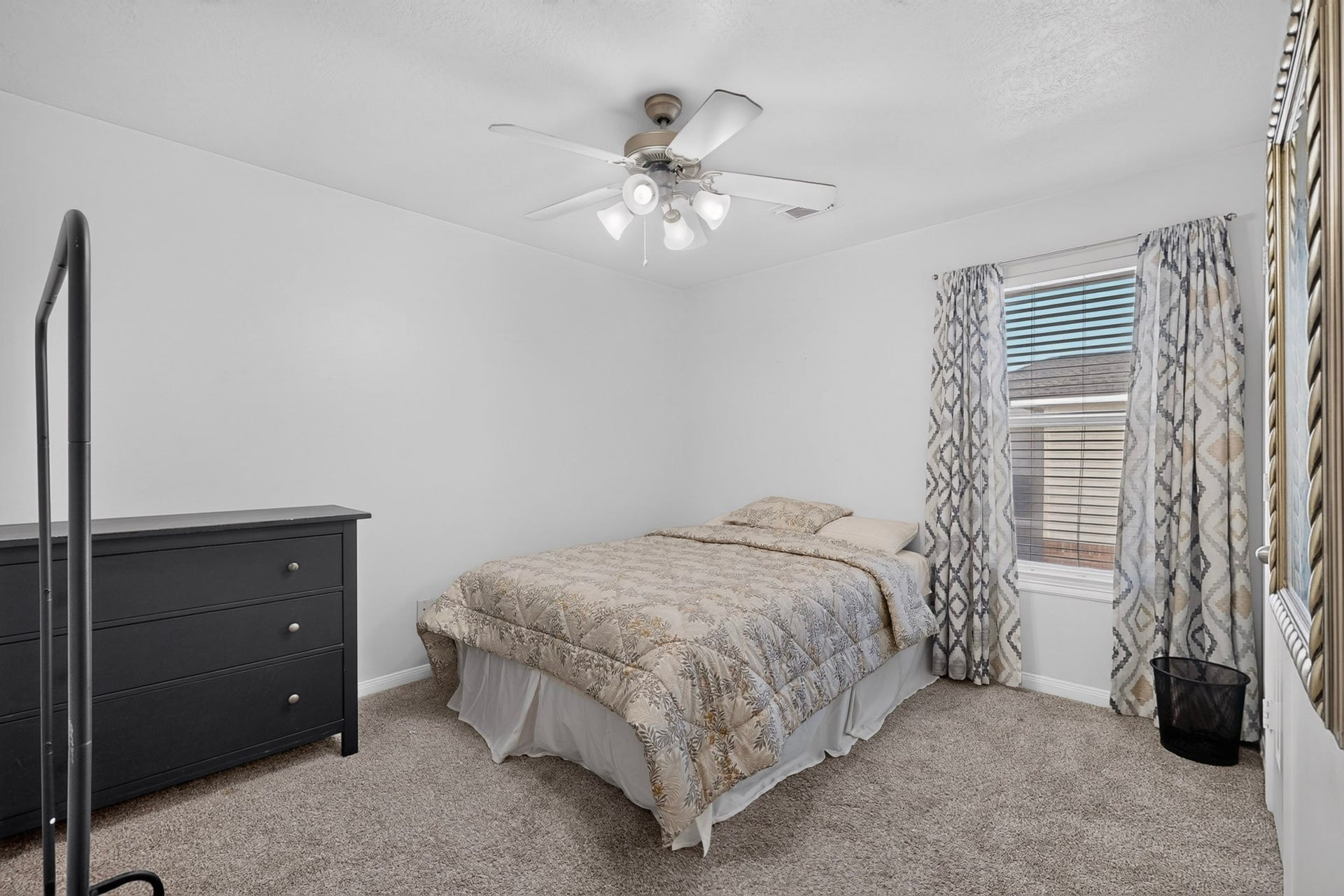 1103 Messina Court, Pearland, TX 77581 1103 Messina Court, Pearland, TX 77581