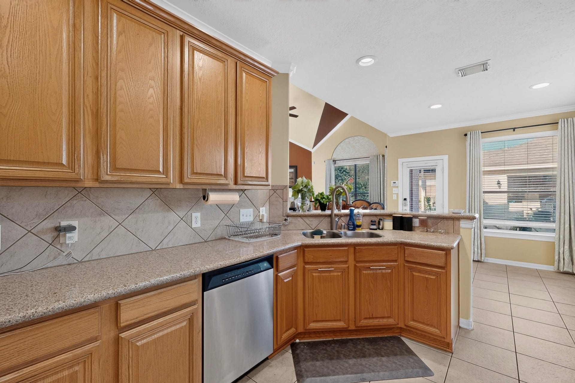 1103 Messina Court, Pearland, TX 77581 1103 Messina Court, Pearland, TX 77581