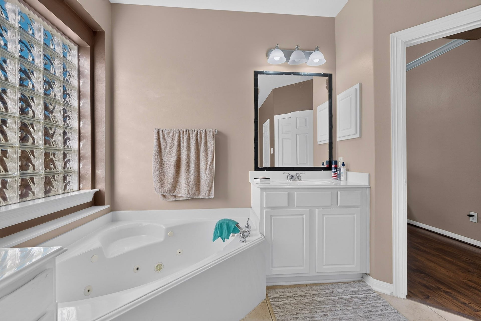 1103 Messina Court, Pearland, TX 77581 1103 Messina Court, Pearland, TX 77581