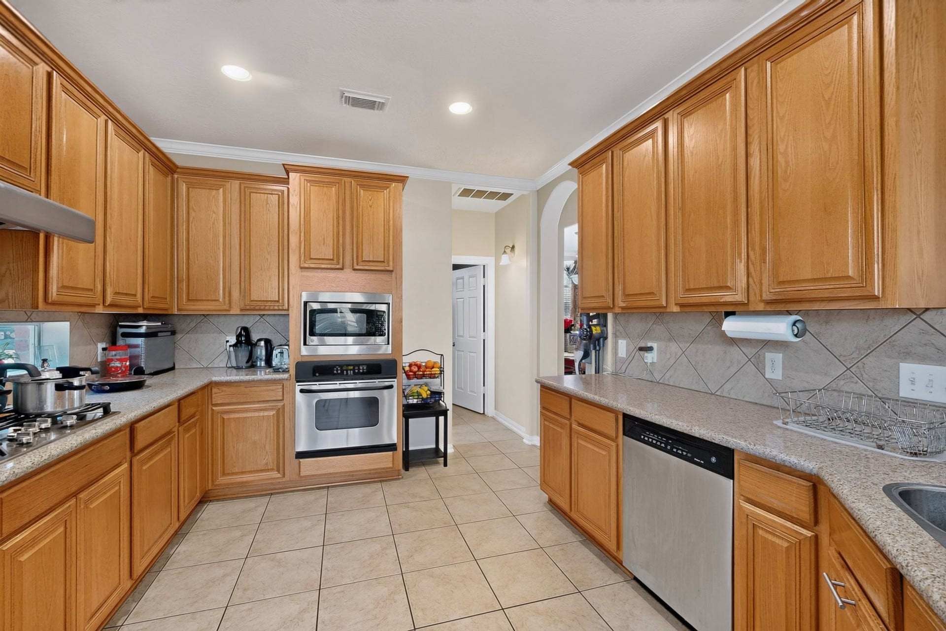 1103 Messina Court, Pearland, TX 77581 1103 Messina Court, Pearland, TX 77581