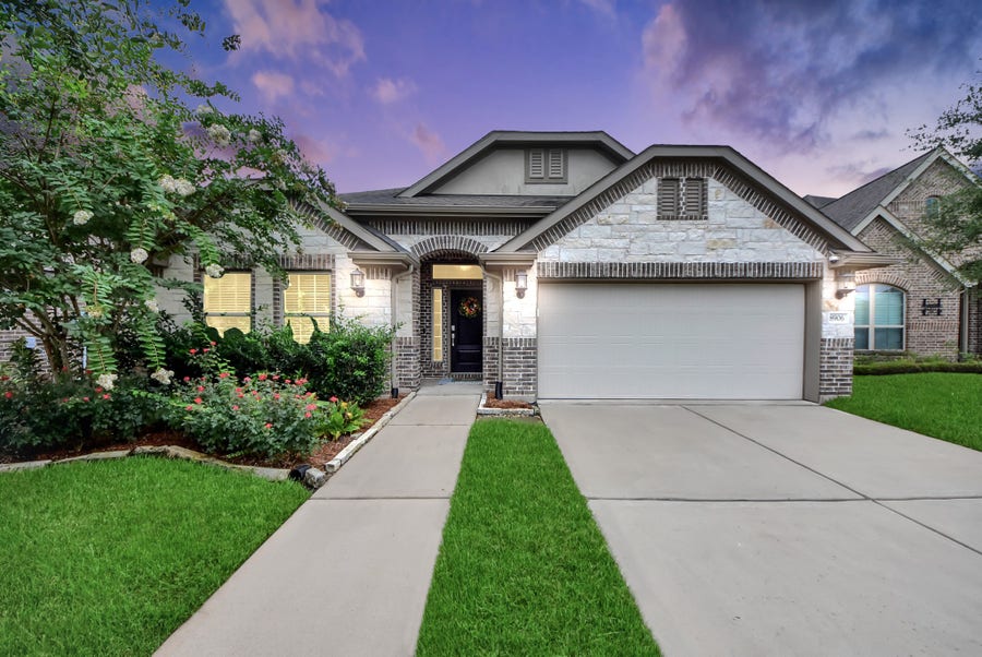 Property photo for 8906 Stanley Oak Drive, Missouri City, TX