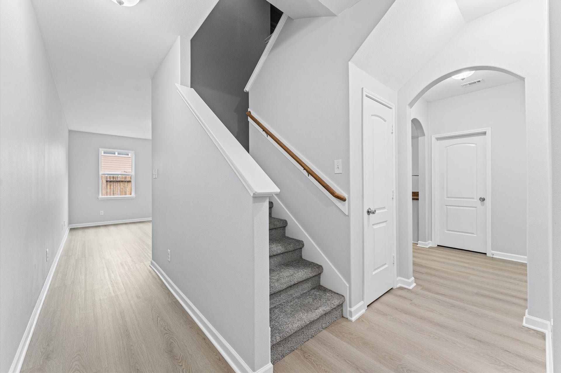 17118 Common Point Drive, Houston, TX 77090 17118 Common Point Drive, Houston, TX 77090