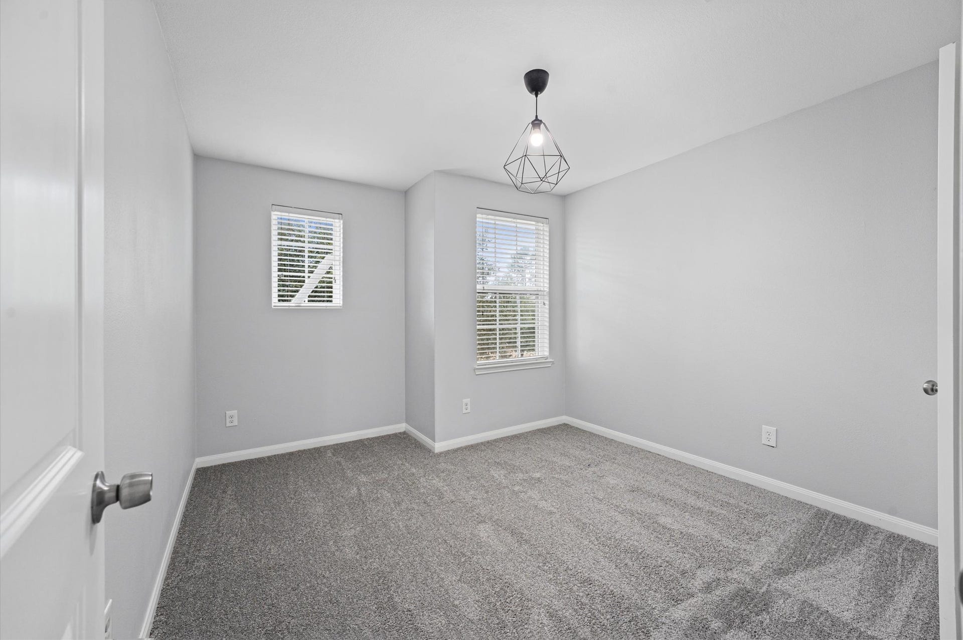 17118 Common Point Drive, Houston, TX 77090 17118 Common Point Drive, Houston, TX 77090