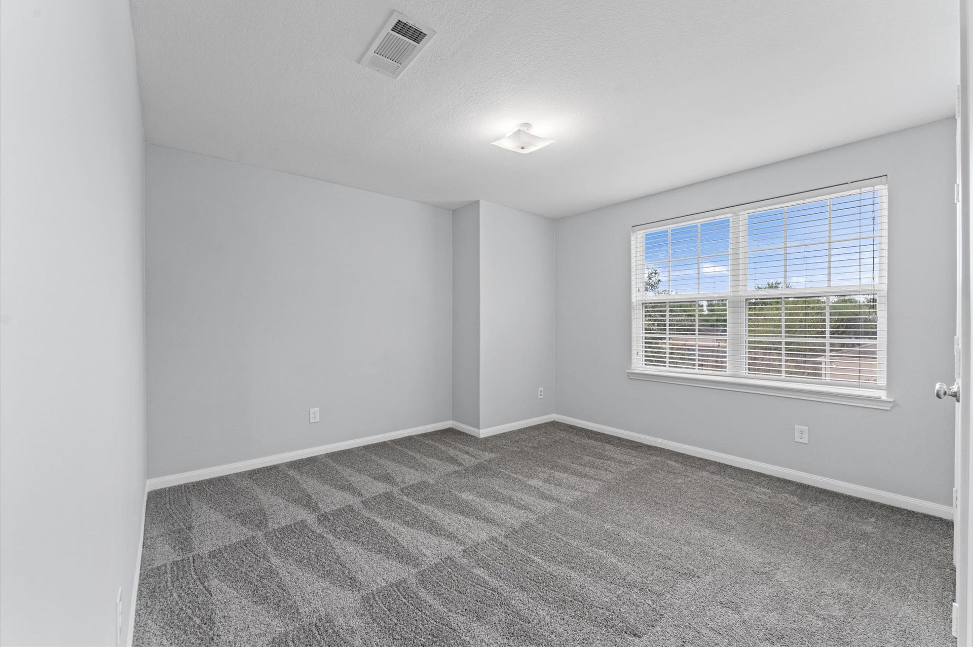 17118 Common Point Drive, Houston, TX 77090 17118 Common Point Drive, Houston, TX 77090