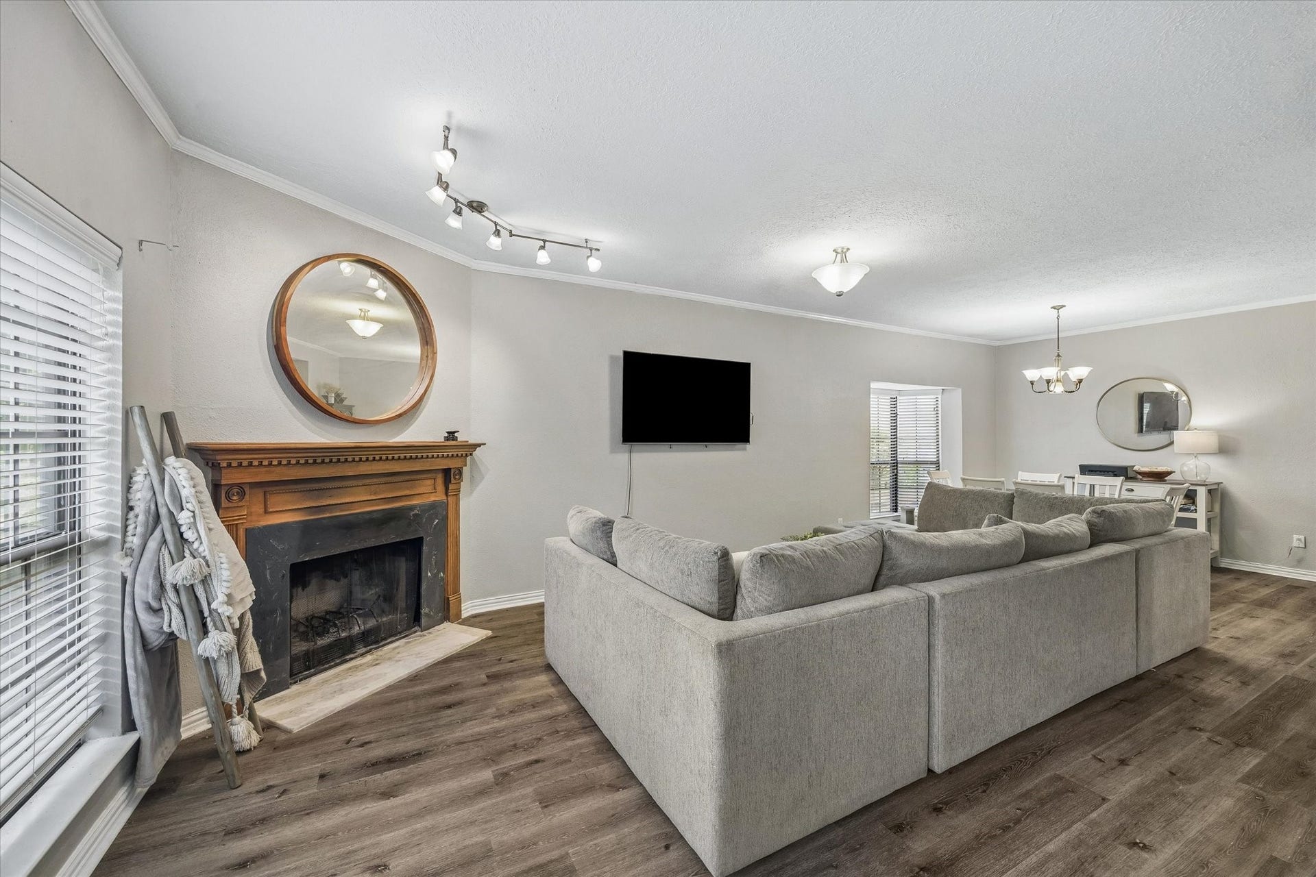 7350 Kirby Drive, #6, Houston, TX 77030 7350 Kirby Drive, #6, Houston, TX 77030