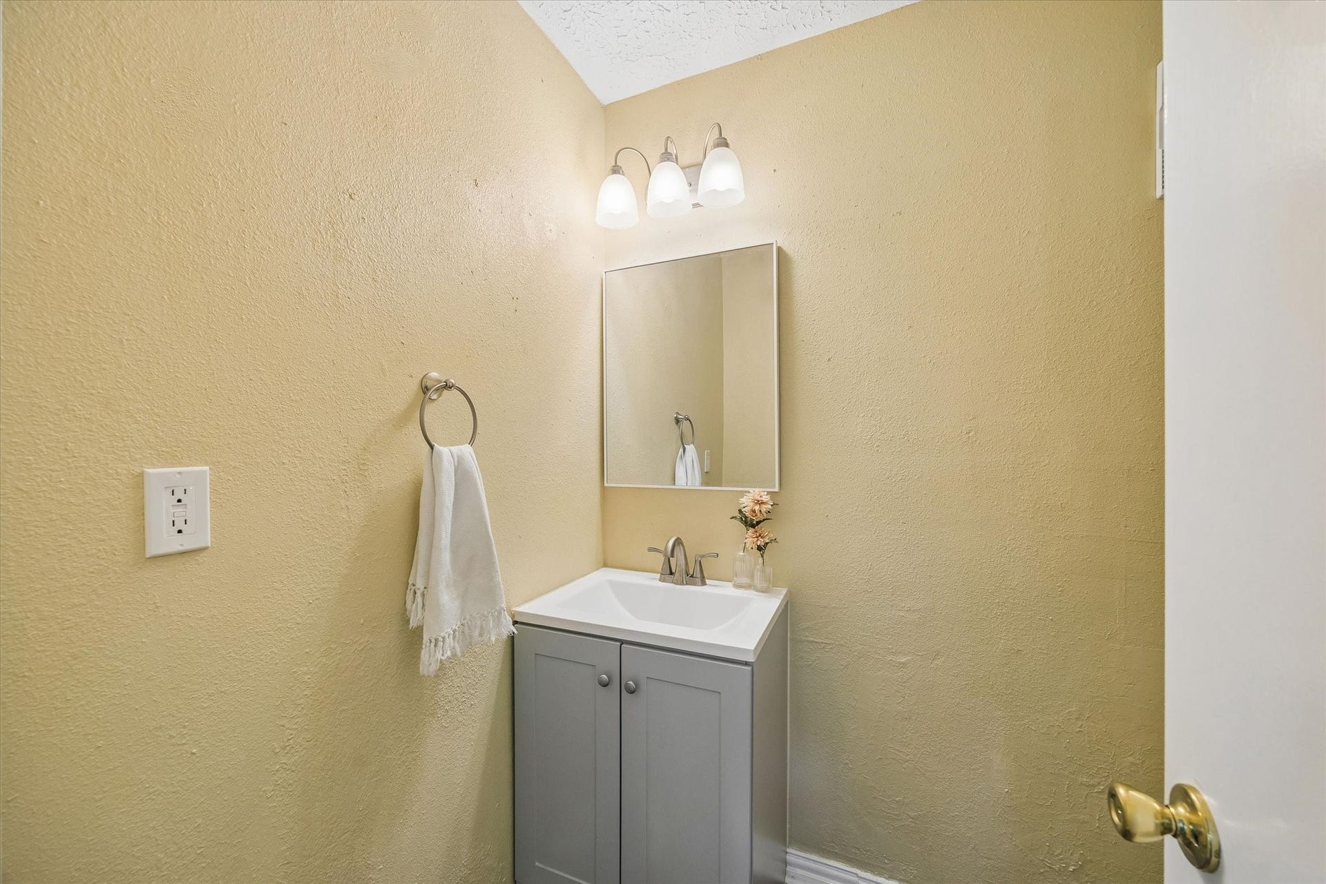7350 Kirby Drive, #6, Houston, TX 77030 7350 Kirby Drive, #6, Houston, TX 77030