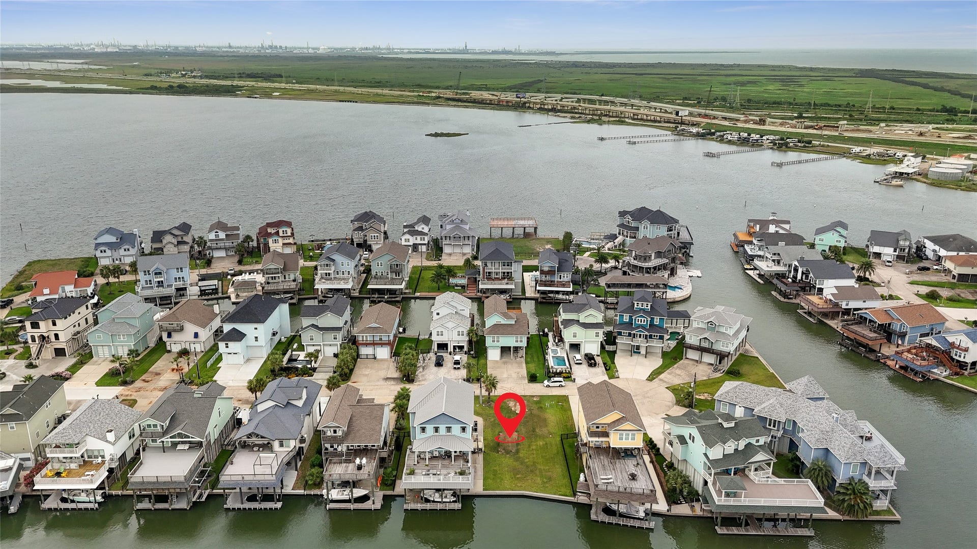 413 Amanda Circle, Tiki Island, TX 77554 413 Amanda Circle, Tiki Island, TX 77554