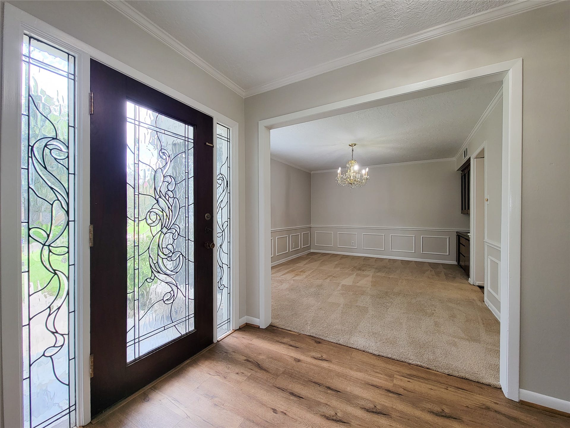 18583 Martinique Drive, Nassau Bay, TX 77058 As you enter, you will find the front Living & Dining Room