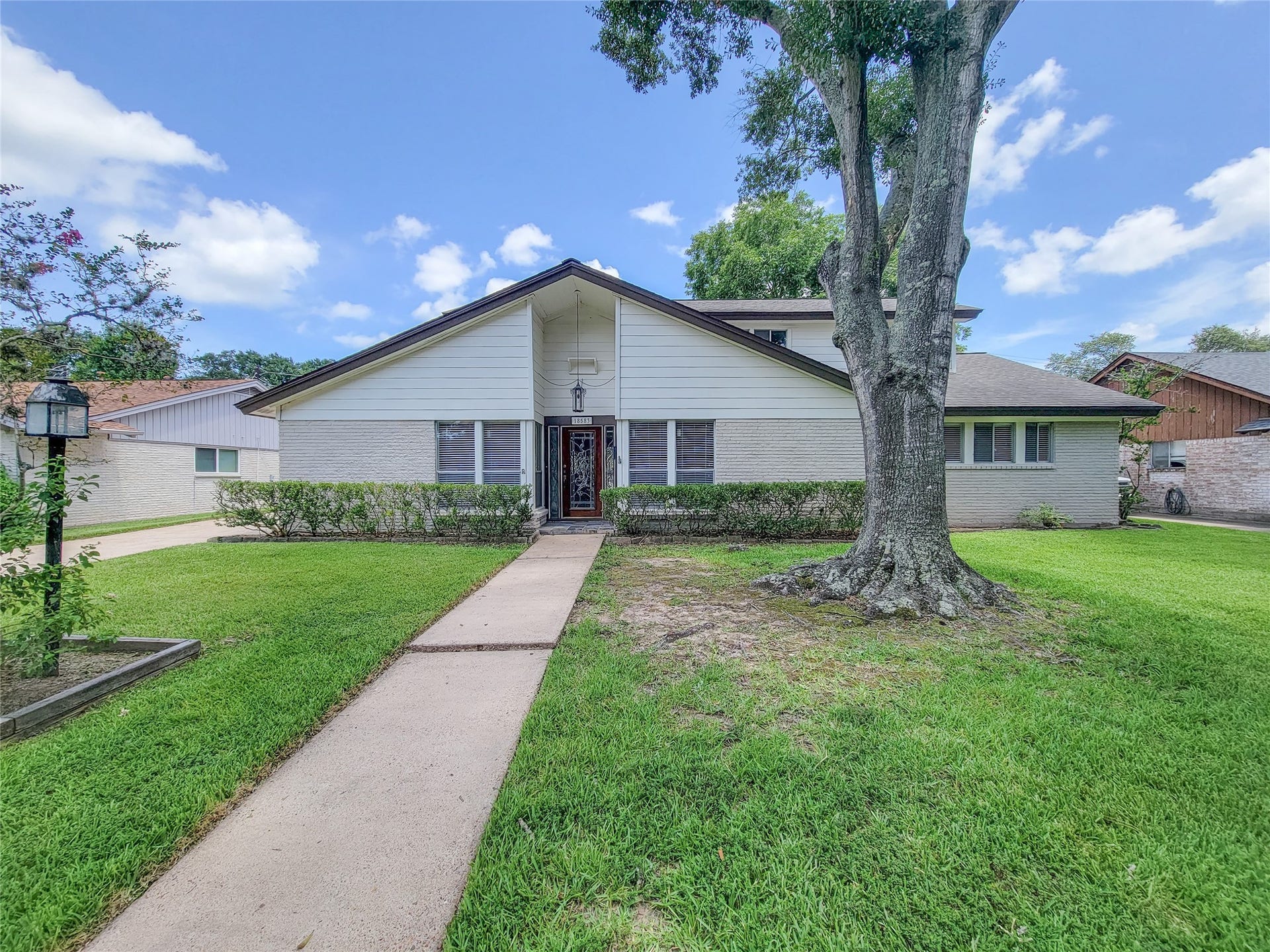18583 Martinique Drive, Nassau Bay, TX 77058 18583 Martinique Drive, Nassau Bay, TX 77058
