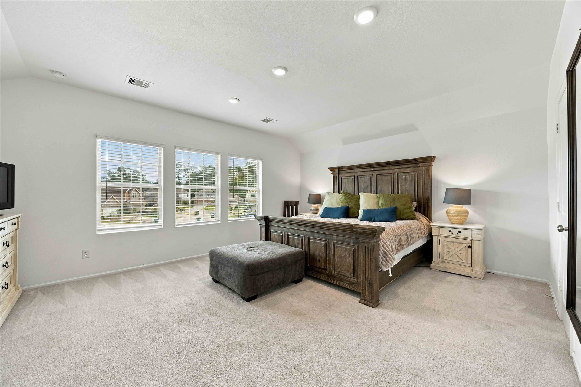 19302 Via Vinovo Court, New Caney, TX 77357 19302 Via Vinovo Court, New Caney, TX 77357
