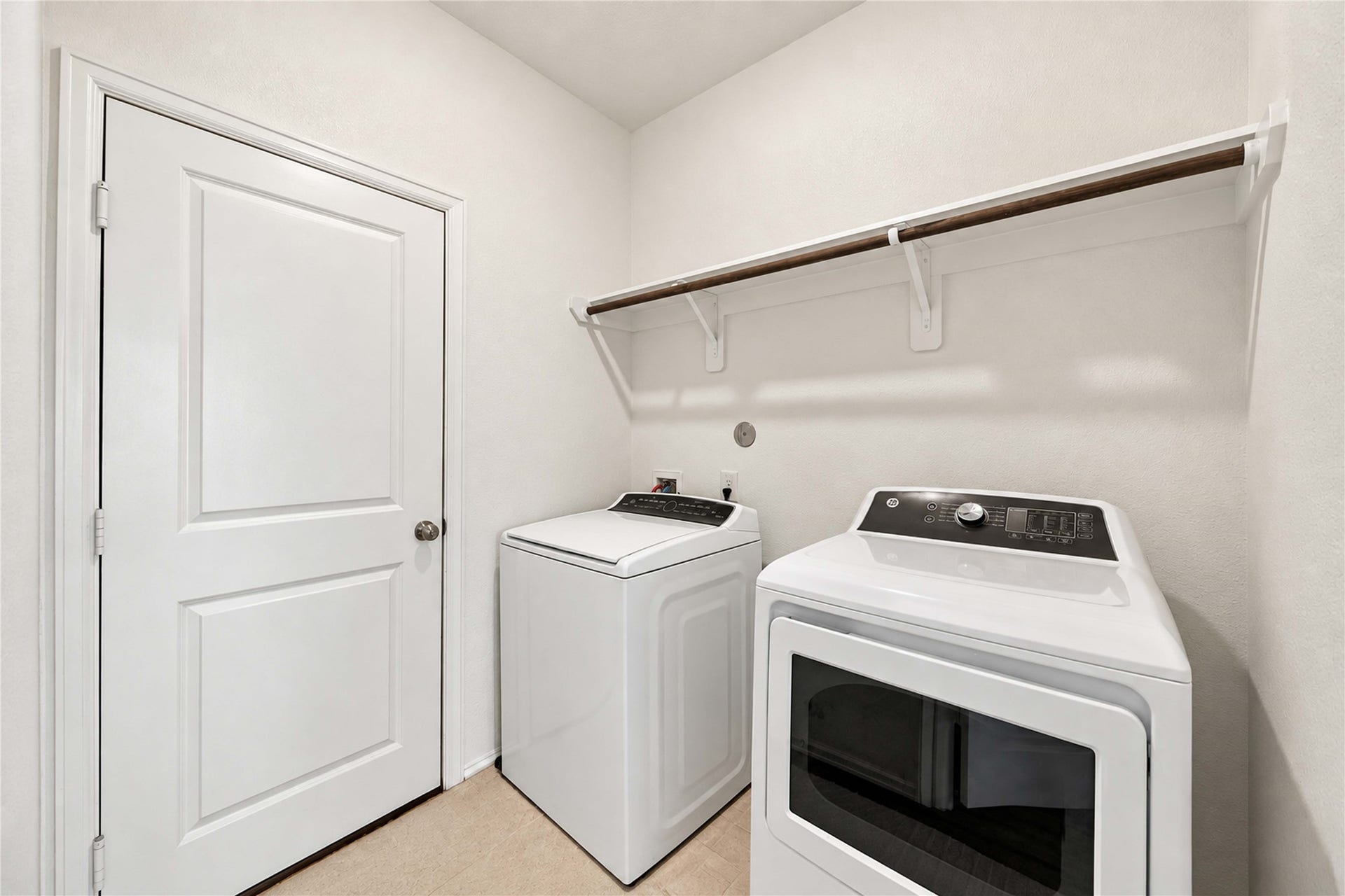 19302 Via Vinovo Court, New Caney, TX 77357 19302 Via Vinovo Court, New Caney, TX 77357