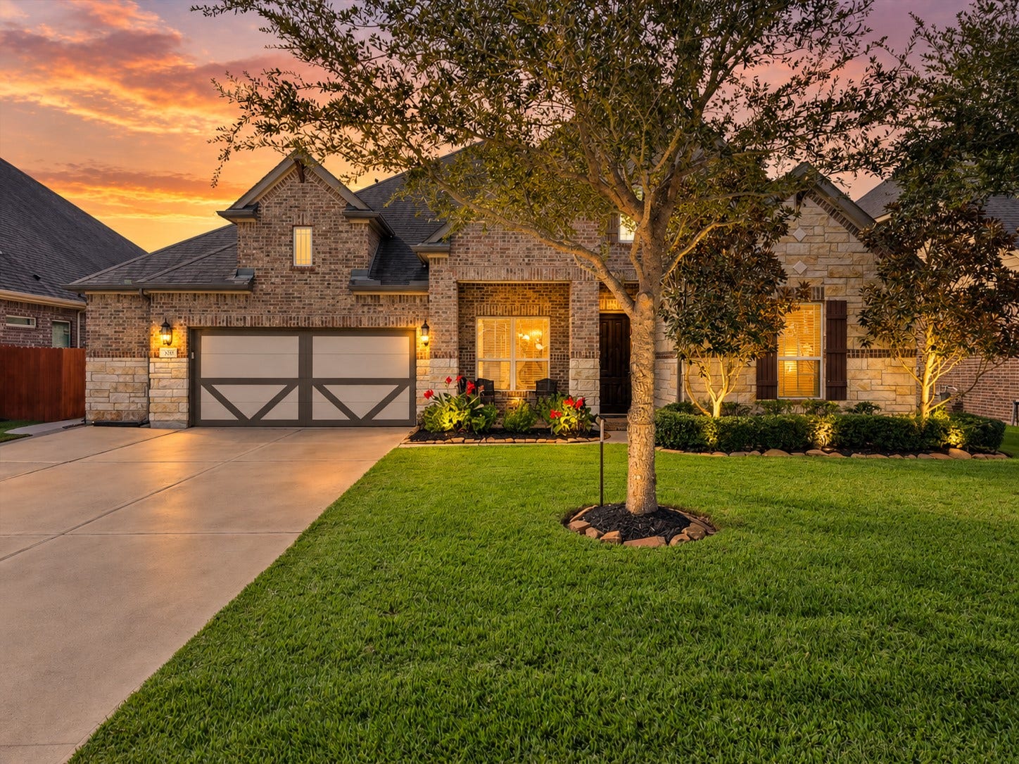 3062 Camden Park Lane, League City, TX 77573 Impeccably maintained single-story home perfectly positioned on a picturesque waterfront lot with no back neighbors!