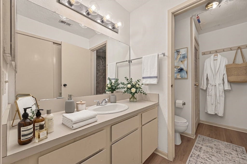 2021 Spenwick Drive, #217, Houston, TX 77055 2021 Spenwick Drive, #217, Houston, TX 77055