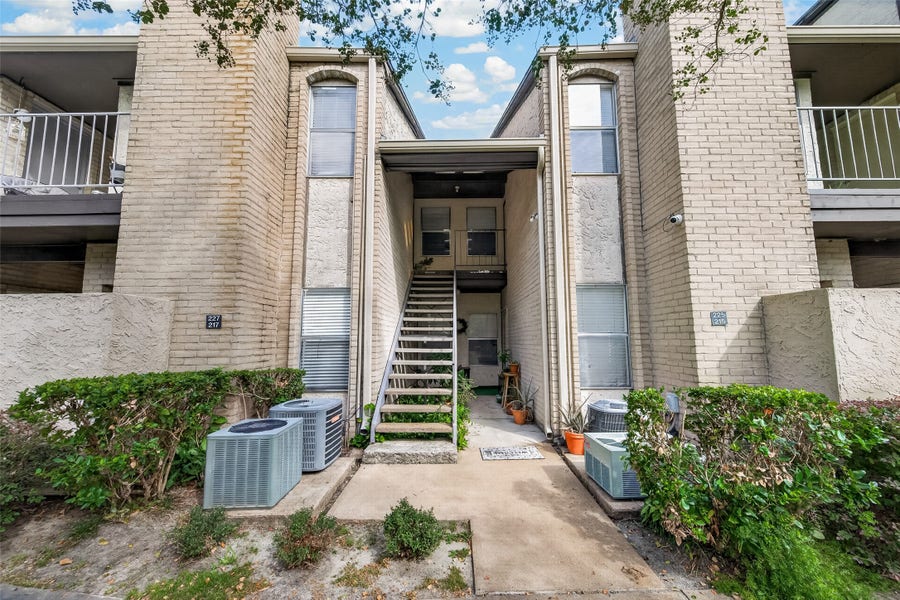 Property photo for 2021 Spenwick Drive, #217, Houston, TX