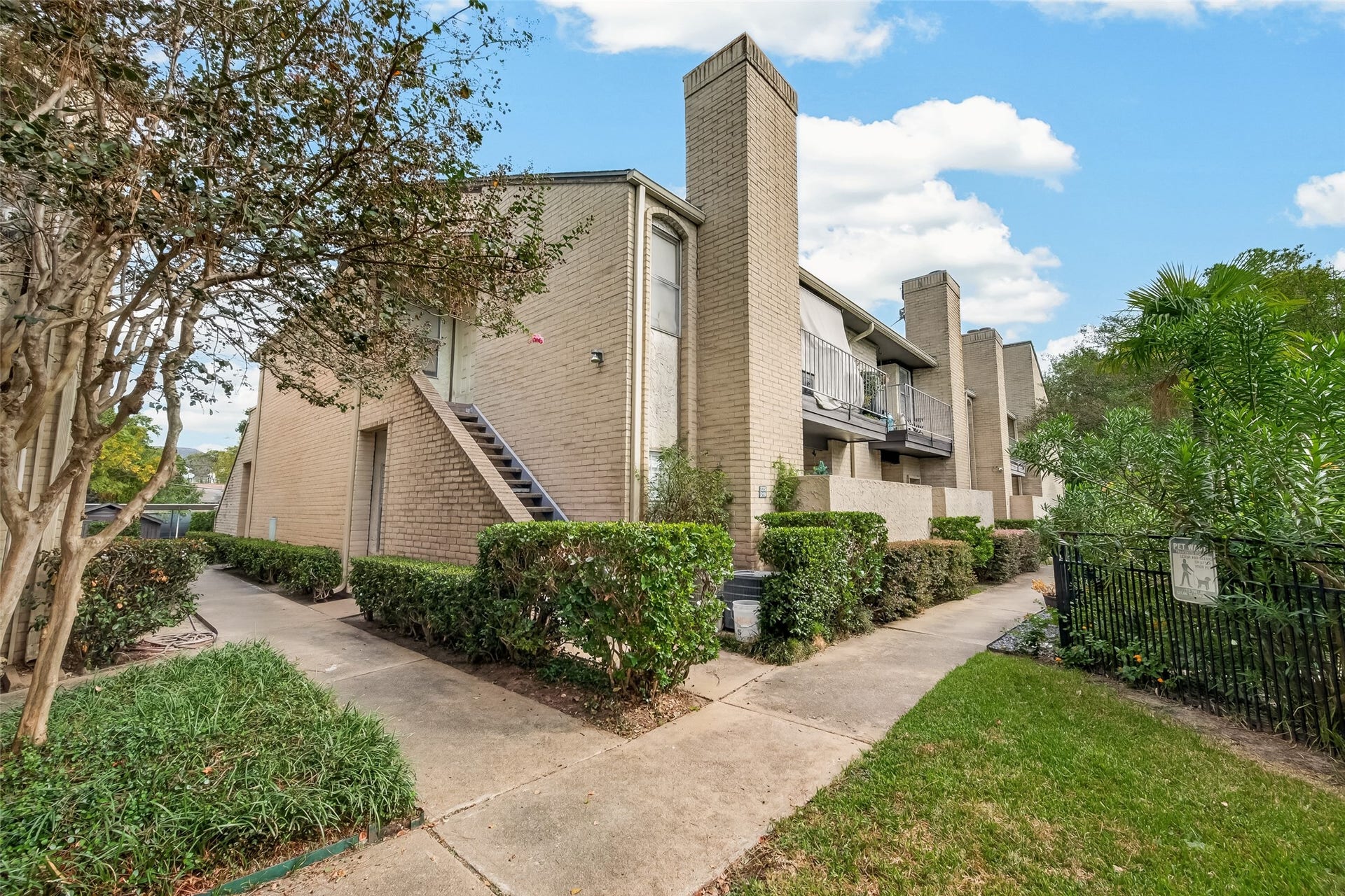 2021 Spenwick Drive, #217, Houston, TX 77055 2021 Spenwick Drive, #217, Houston, TX 77055