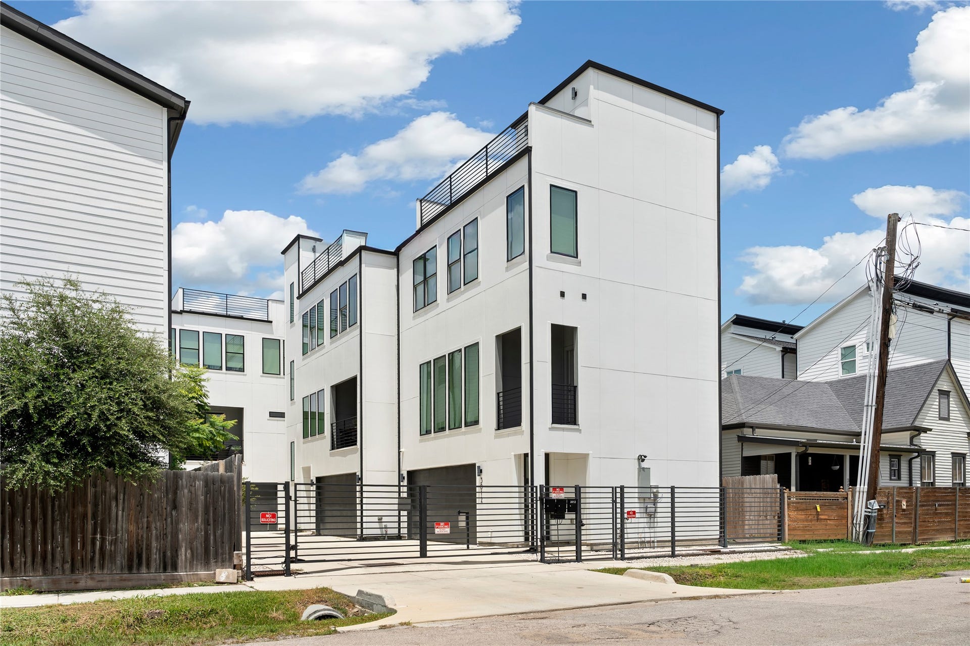 3012 Delano Street, Houston, TX 77004 3012 Delano Street, Houston, TX 77004