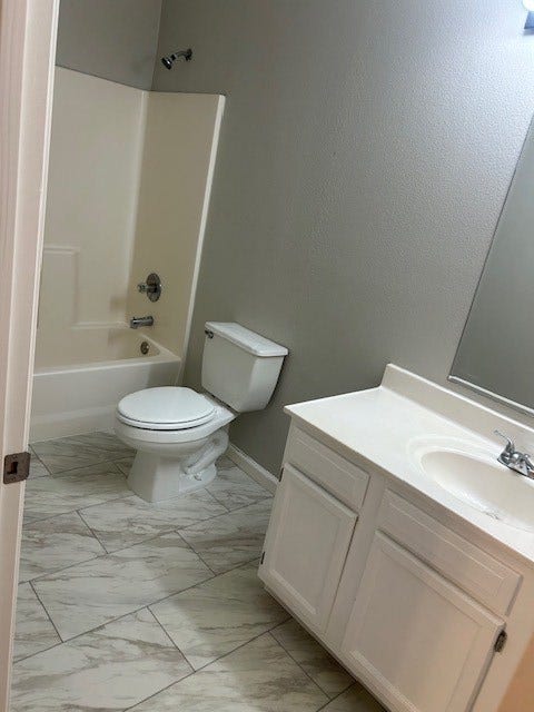 10440 Royal Adrian Drive, Conroe, TX 77303 10440 Royal Adrian Drive, Conroe, TX 77303
