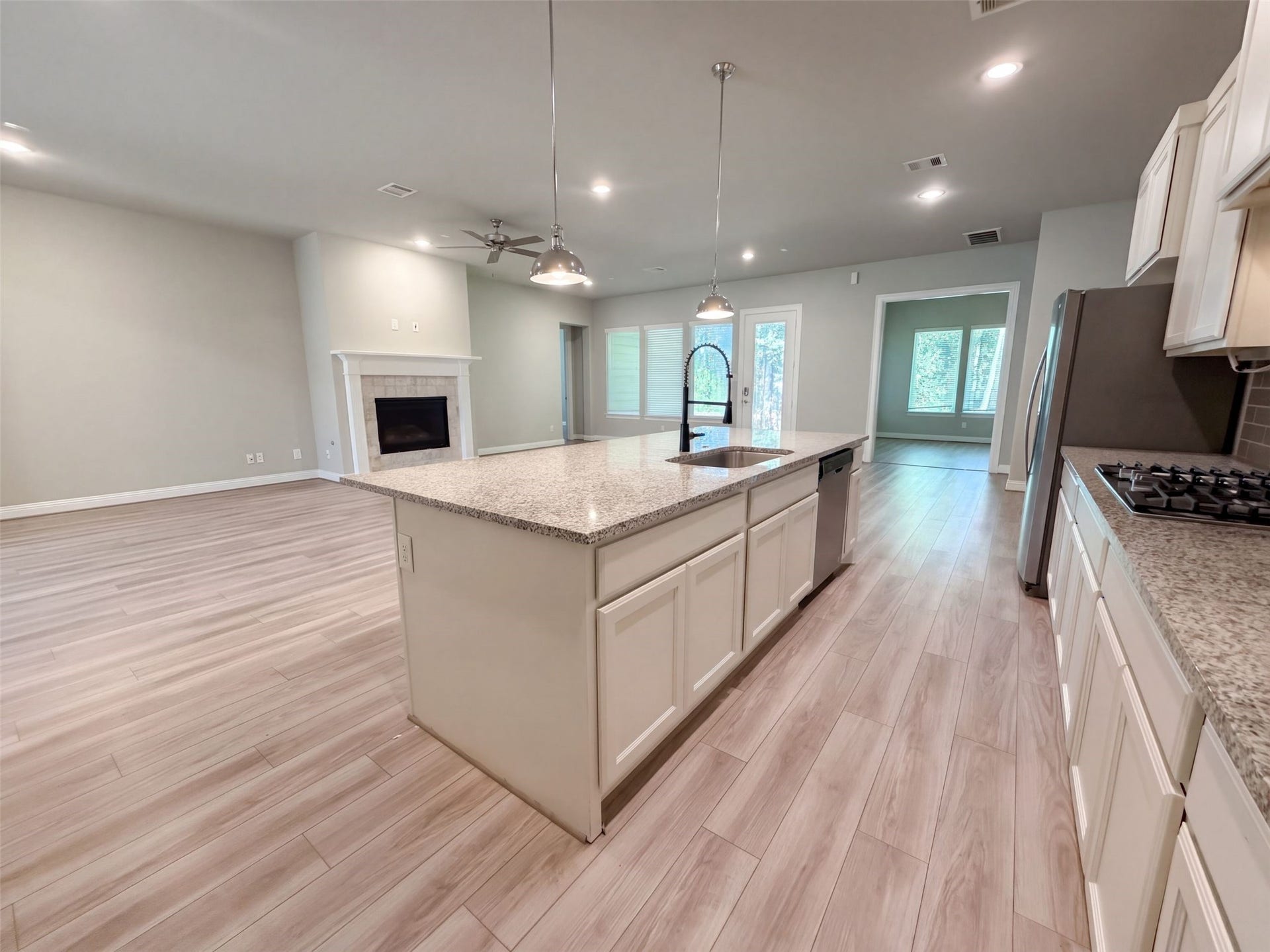 317 Treaty Oak Court, Magnolia, TX 77354 317 Treaty Oak Court, Magnolia, TX 77354
