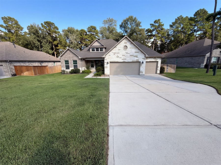 Property photo for 317 Treaty Oak Court, Magnolia, TX