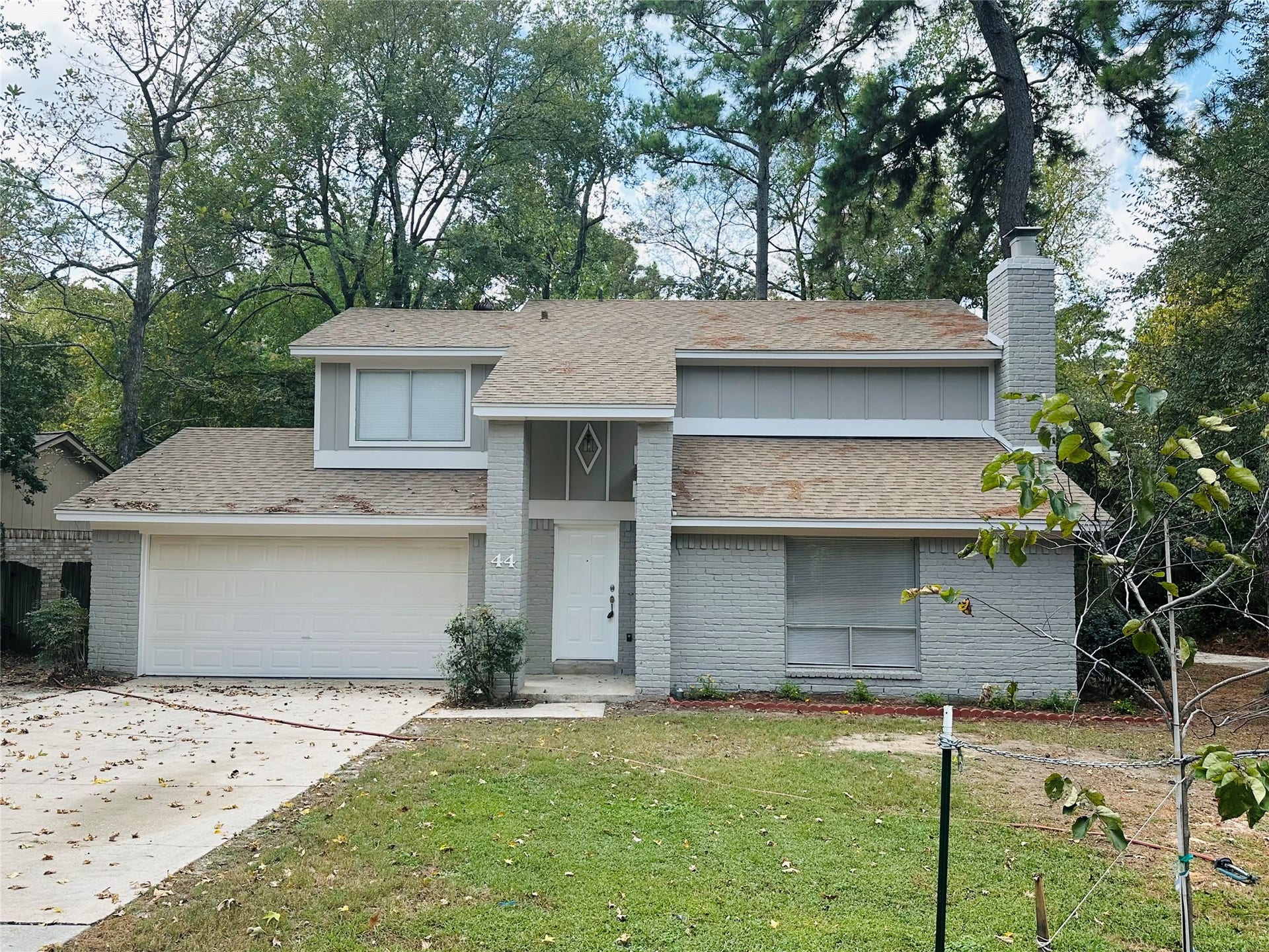 44 Yewleaf Road, The Woodlands, TX 77381 44 Yewleaf Road, The Woodlands, TX 77381