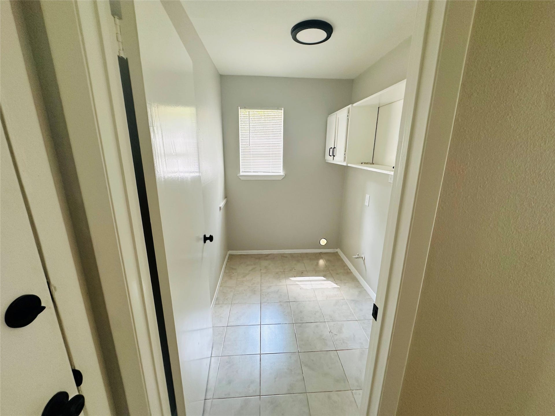 44 Yewleaf Road, The Woodlands, TX 77381 44 Yewleaf Road, The Woodlands, TX 77381
