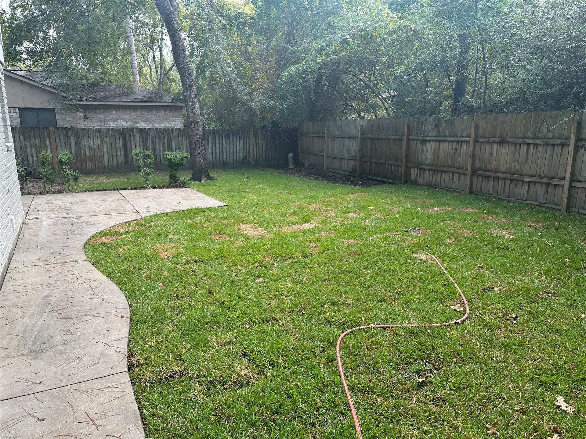 44 Yewleaf Road, The Woodlands, TX 77381 44 Yewleaf Road, The Woodlands, TX 77381