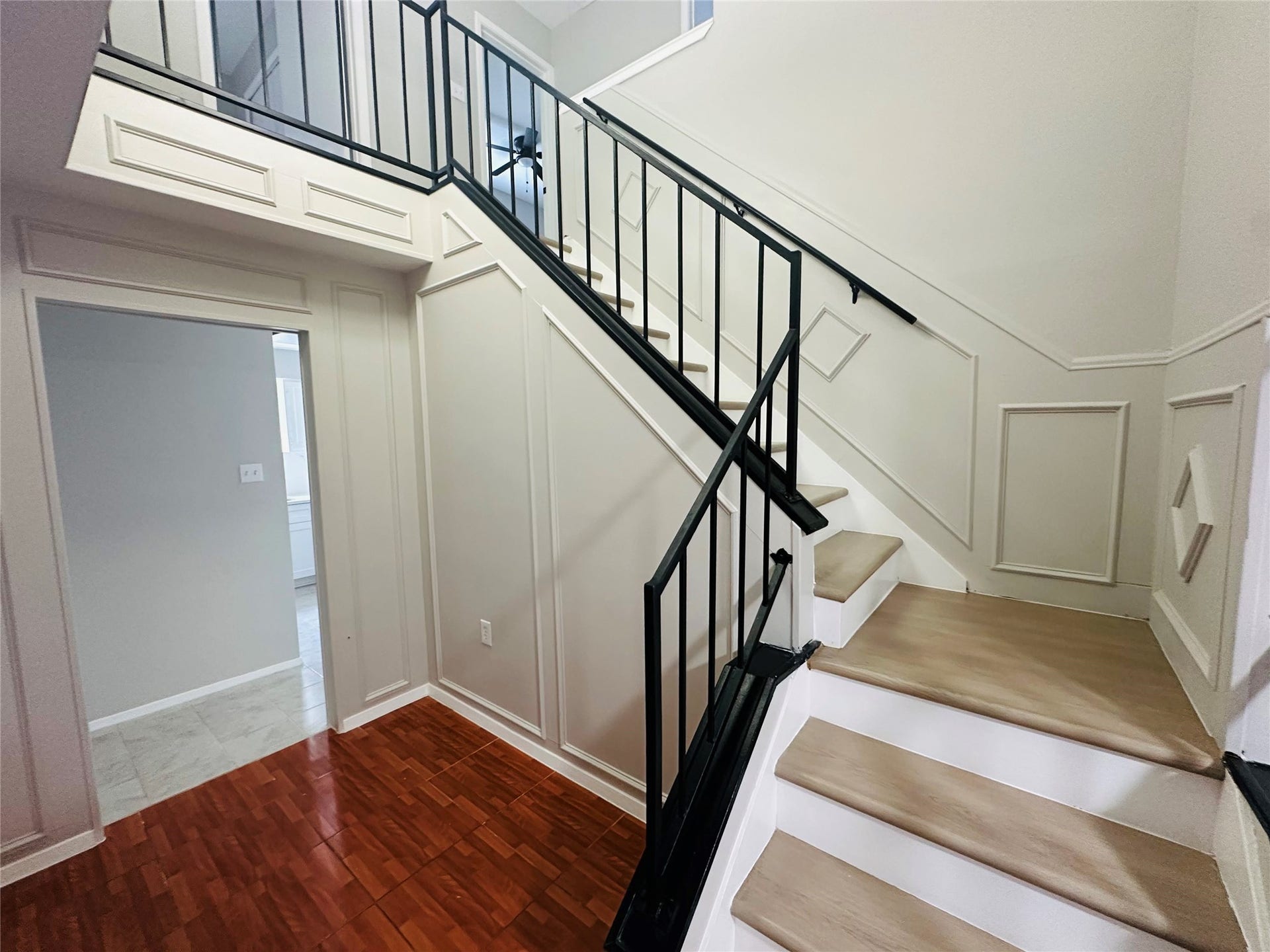 44 Yewleaf Road, The Woodlands, TX 77381 44 Yewleaf Road, The Woodlands, TX 77381