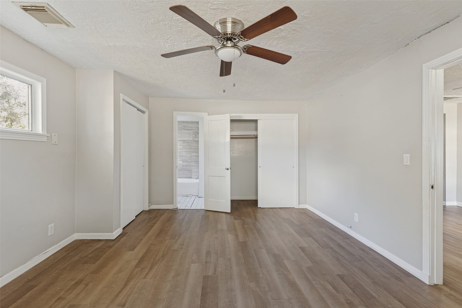 302 14th Street N, Texas City, TX 77590 302 14th Street N, Texas City, TX 77590